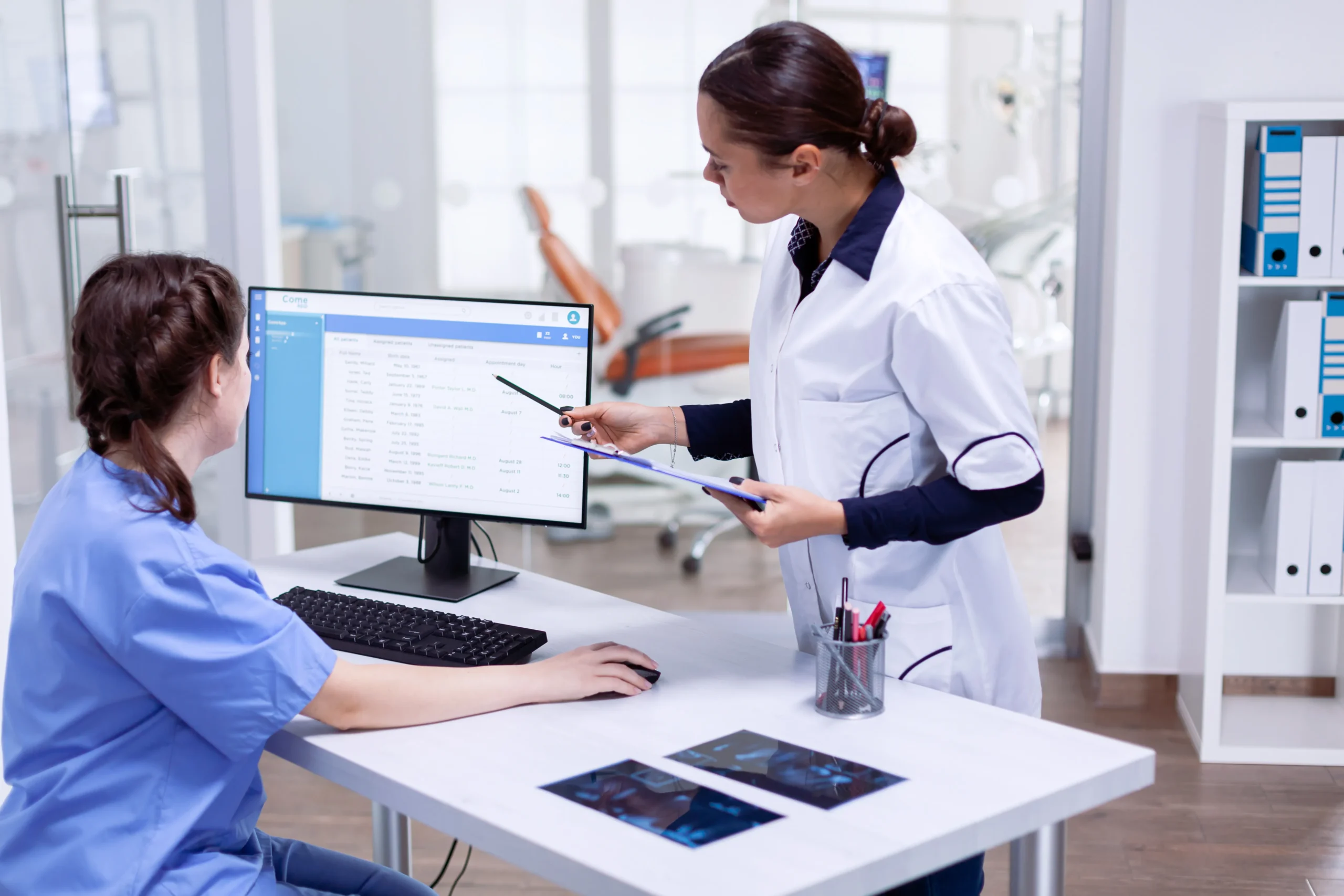 How Pharma Sales CRM Software Helps Manage Field Sales Teams